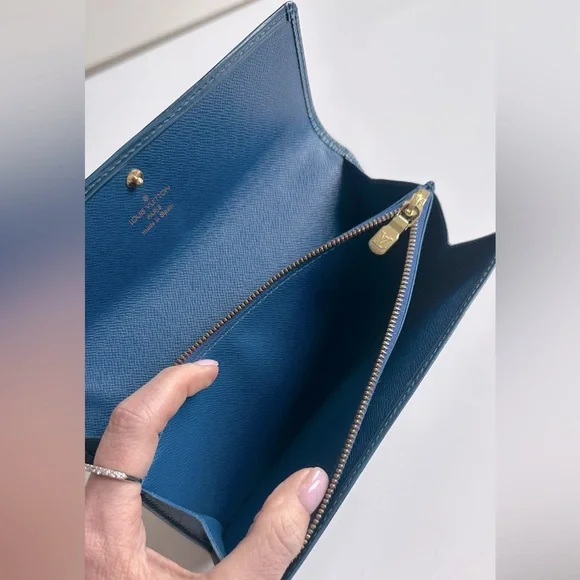 Louis Vuitton French Purse Wallet in Rare Toledo Blue Epi Leather – Vintage 1996